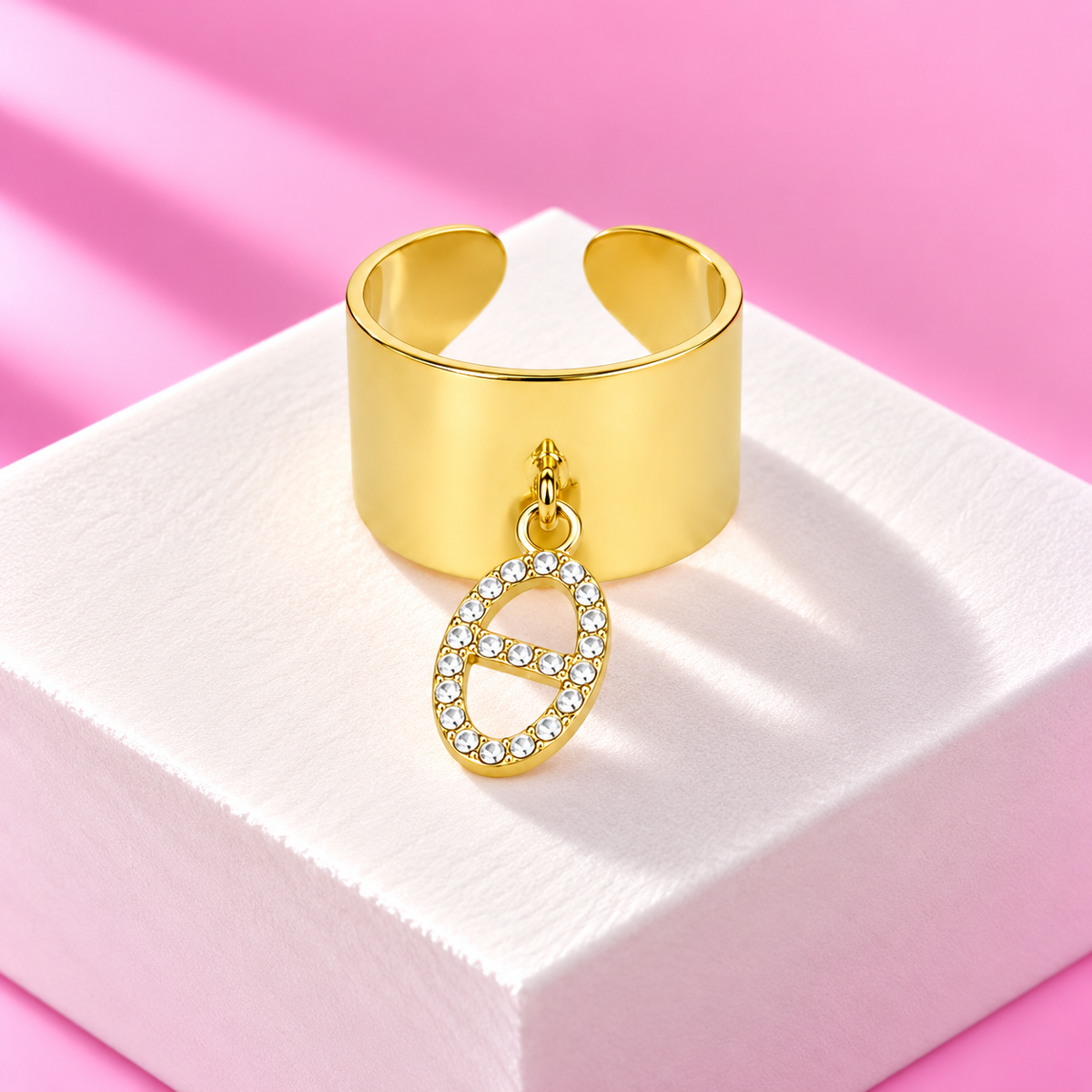 Bague Nina anneau breloque strass acier inoxydable dore – Mgx Bijoux