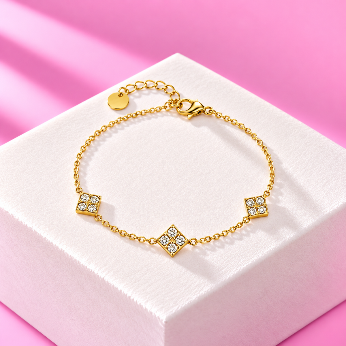 Bracelet Solene losanges strass acier inoxydable dore – Mgx Bijoux
